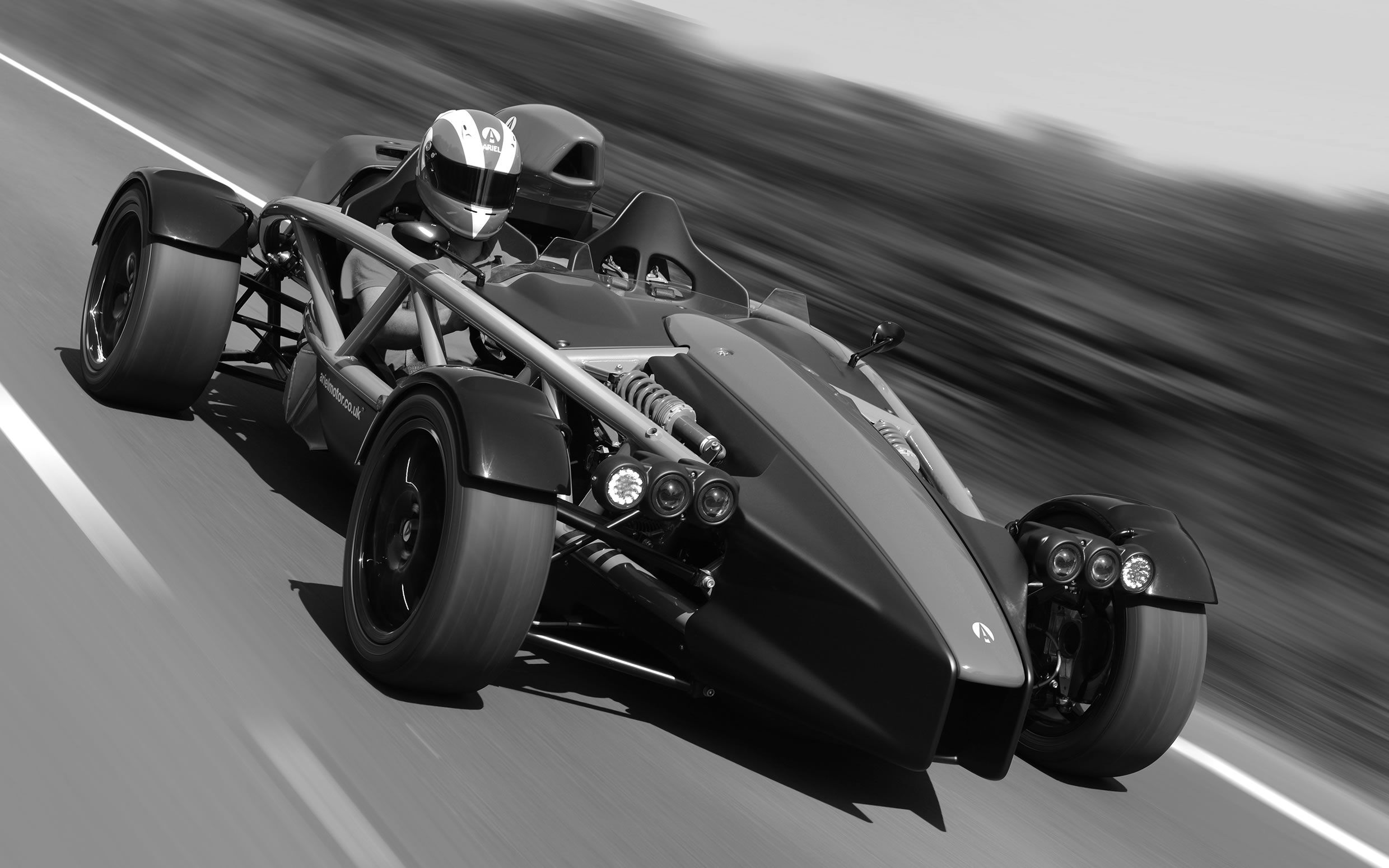 ARIEL ATOM 4 - B&W